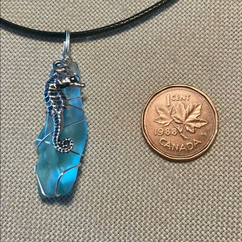 HAND CRAFTED Wire Wrapped Antique Glass Pendant Necklace Sea Horse Charm - Picture 2 of 3